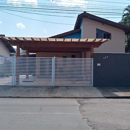 Casa Estilo Minimalista Em Ubatuba Villa ภายนอก รูปภาพ
